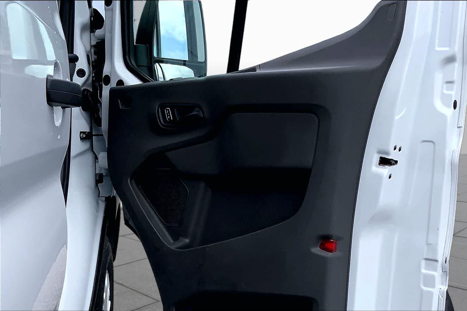 Certified 2025 Ford Transit 350 XLT RWD image 21