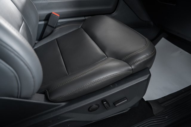 Certified 2025 Ford Expedition Active image 45