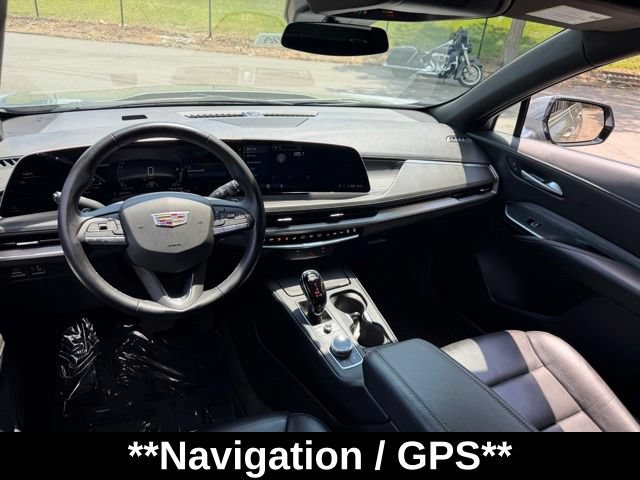 Used 2025 Cadillac XT4 Premium Luxury AWD/4WD image 12