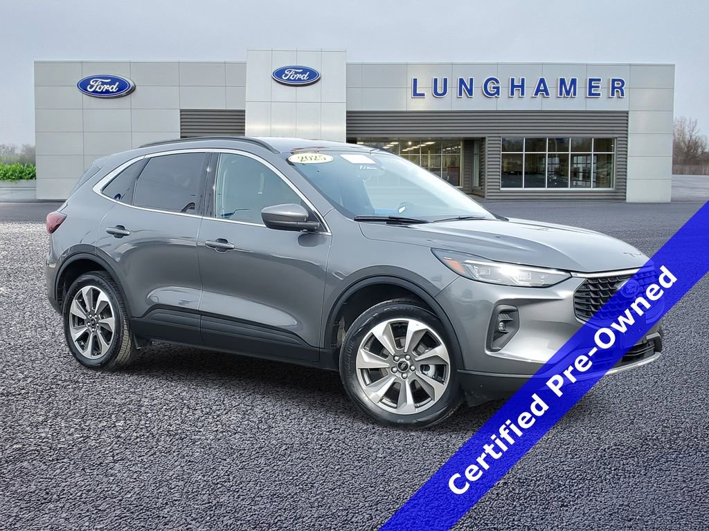 Certified 2025 Ford Escape Platinum image 1