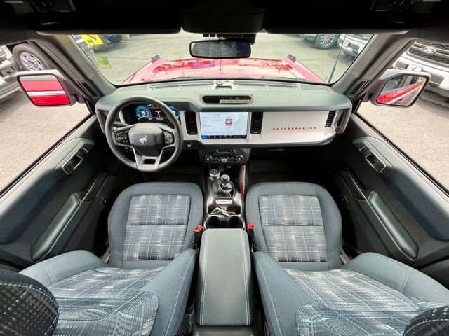 Certified 2025 Ford Bronco Heritage Edition AWD/4WD image 24
