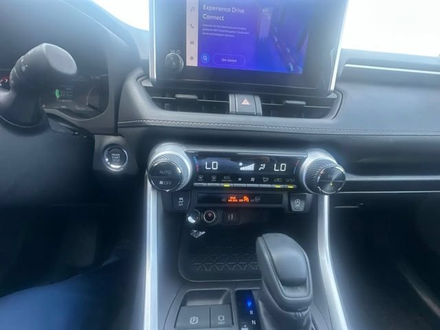 Used 2025 Toyota RAV4 XLE FWD image 11