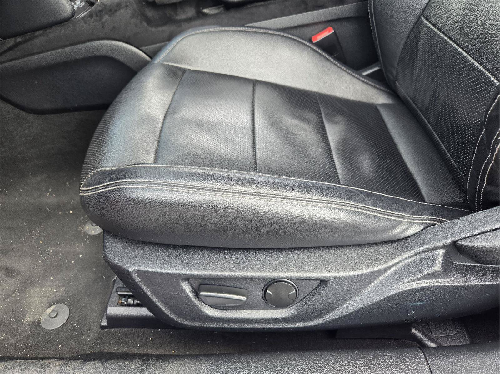 Certified 2022 Ford Mustang Premium RWD image 22