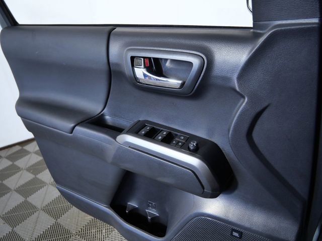Used 2023 Toyota Tacoma TRD Sport w/ TRD Premium Sport Package AWD/4WD image 29