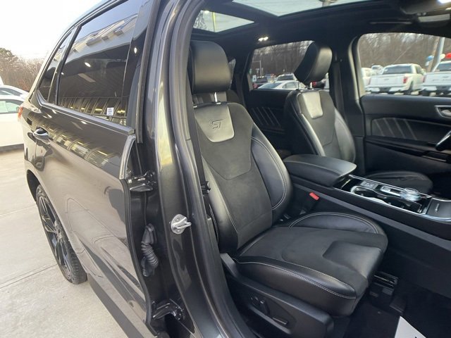 Certified 2020 Ford Edge ST w/ Equipment Group 401A image 35