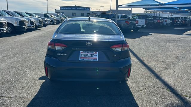 Used 2023 Toyota Corolla LE FWD image 4
