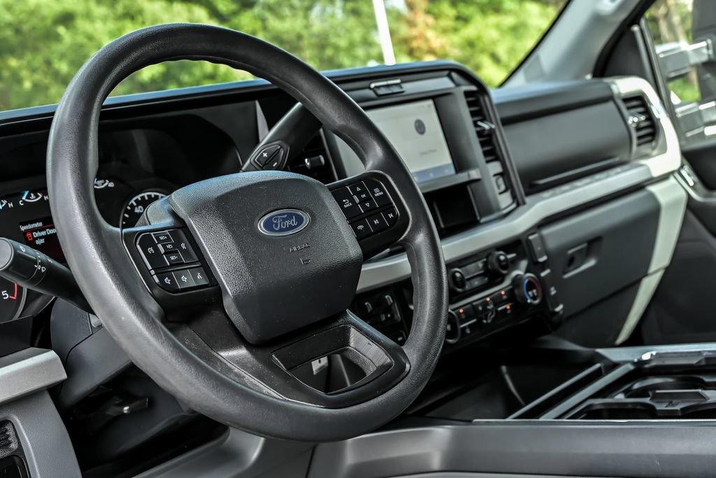 Certified 2025 Ford F250 XLT w/ FX4 Off-Road Package AWD/4WD image 16