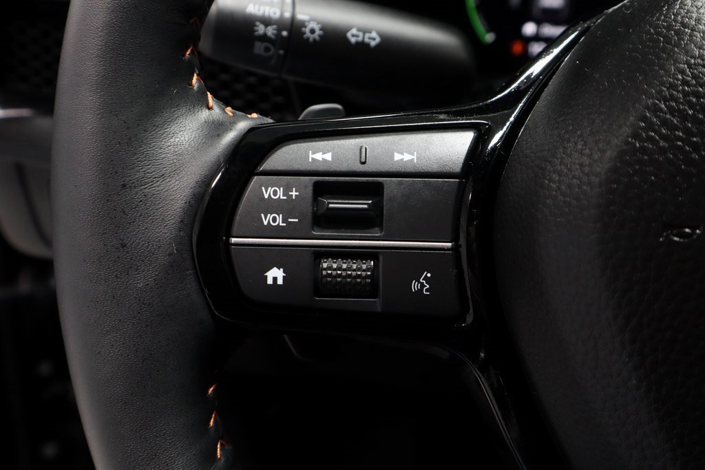 Used 2025 Honda CR-V Sport Touring image 31