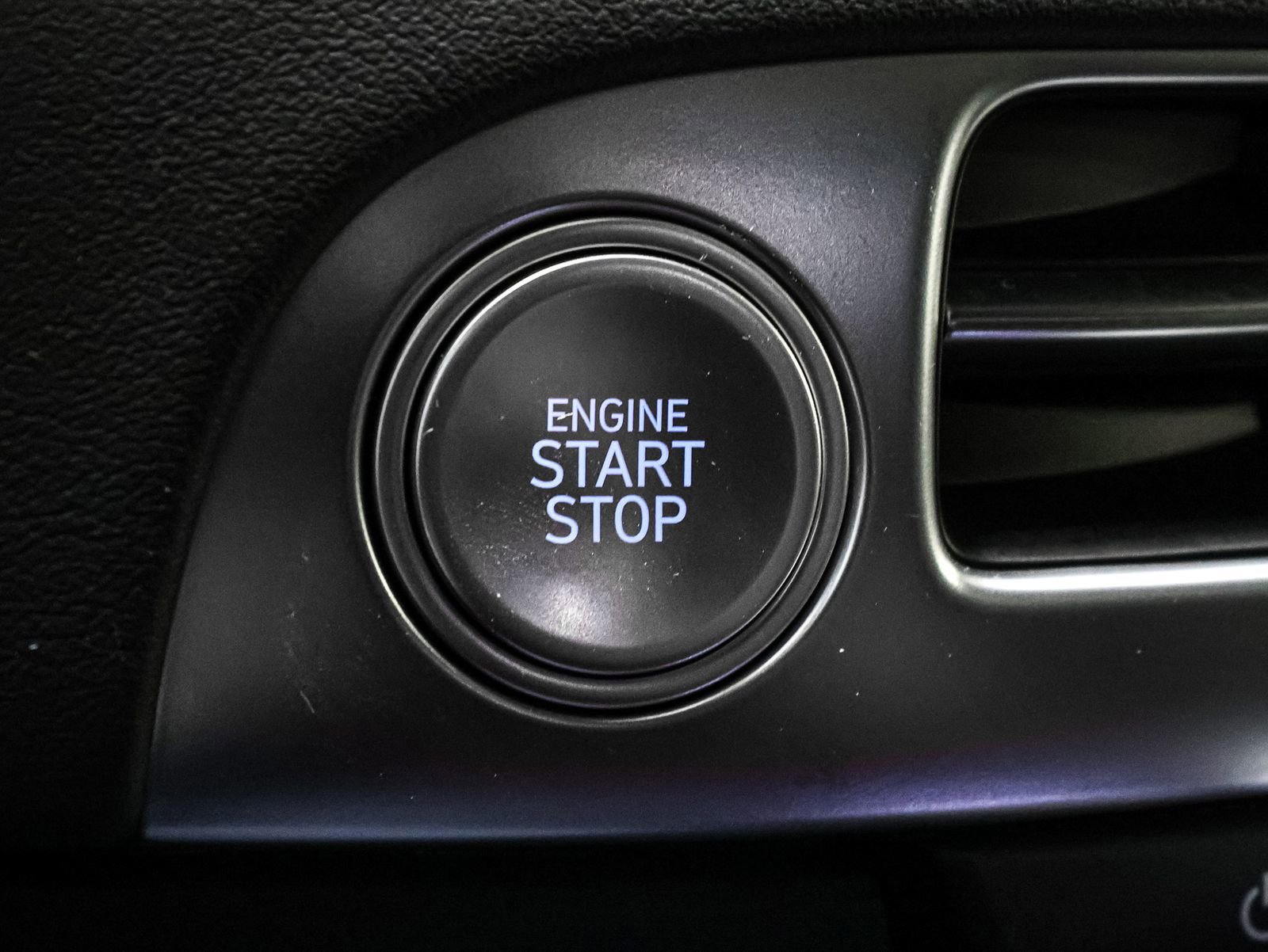 Used 2024 Hyundai Palisade Calligraphy image 40