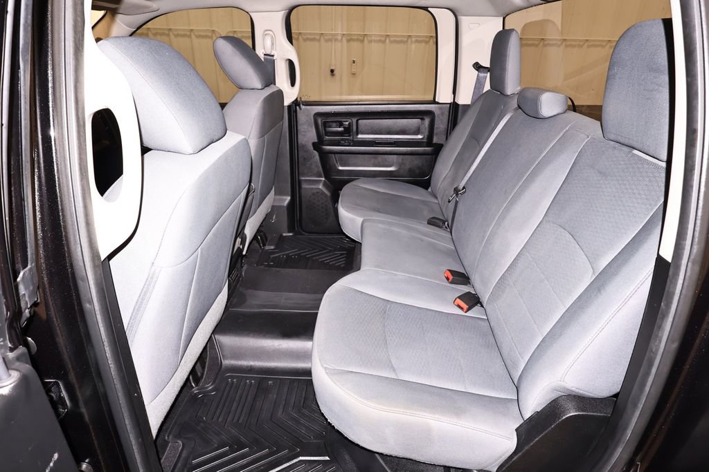 Used 2017 RAM 1500 Express w/ Black Ram 1500 Express Group AWD/4WD image 14