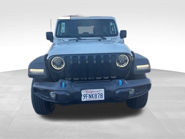 Used 2023 Jeep Wrangler Unlimited w/ Sun & Screen Package image 8