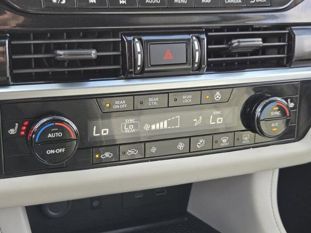 Used 2023 Nissan Pathfinder SL image 24