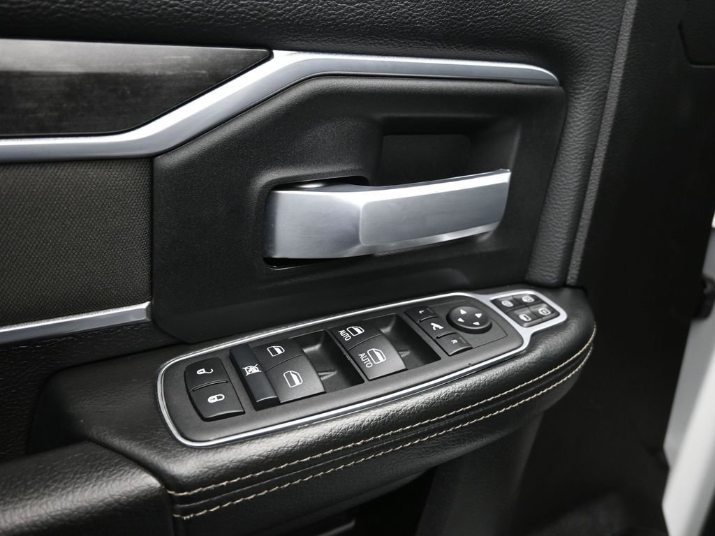 Used 2024 RAM 3500 Big Horn image 10