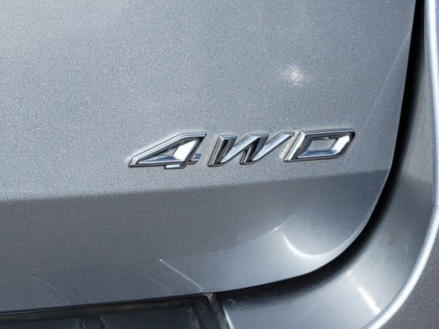 Certified 2022 Ford Explorer XLT w/ Equipment Group 202A image 15