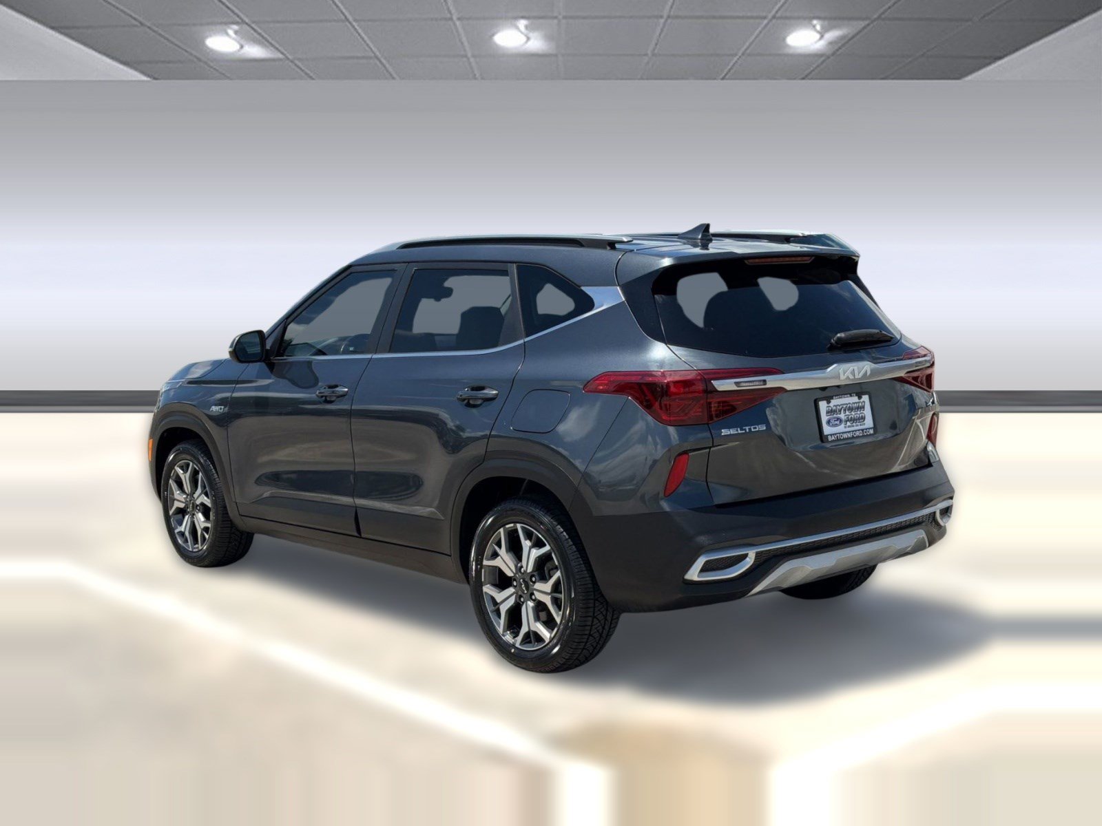 Used 2023 Kia Seltos EX AWD/4WD image 3
