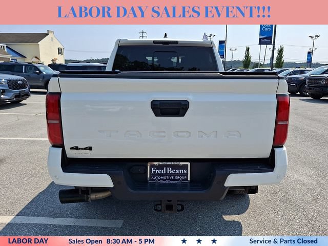 Used 2024 Toyota Tacoma TRD Off-Road w/ TRD Off Road Upgrade Package AWD/4WD image 9