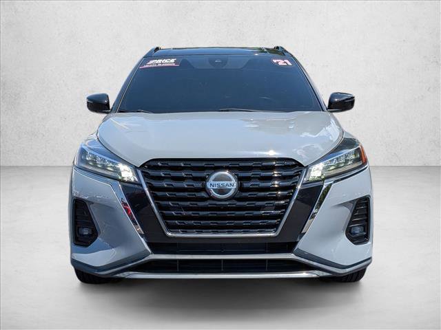 Used 2021 Nissan Kicks SR w/ SR Premium Package FWD image 2