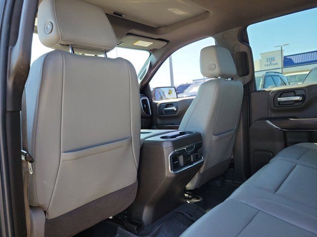 Used 2021 GMC Sierra 1500 SLT w/ SLT Premium Package RWD image 18