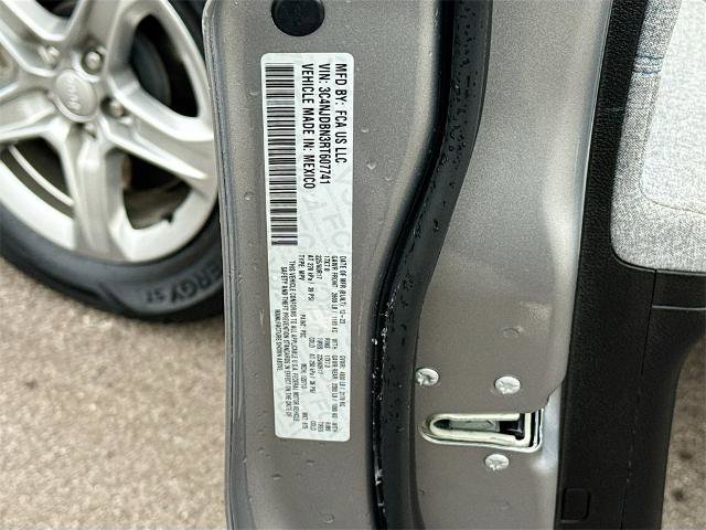 Used 2024 Jeep Compass Latitude image 24