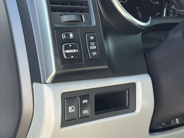 Used 2019 Toyota Sequoia SR5 AWD/4WD image 26
