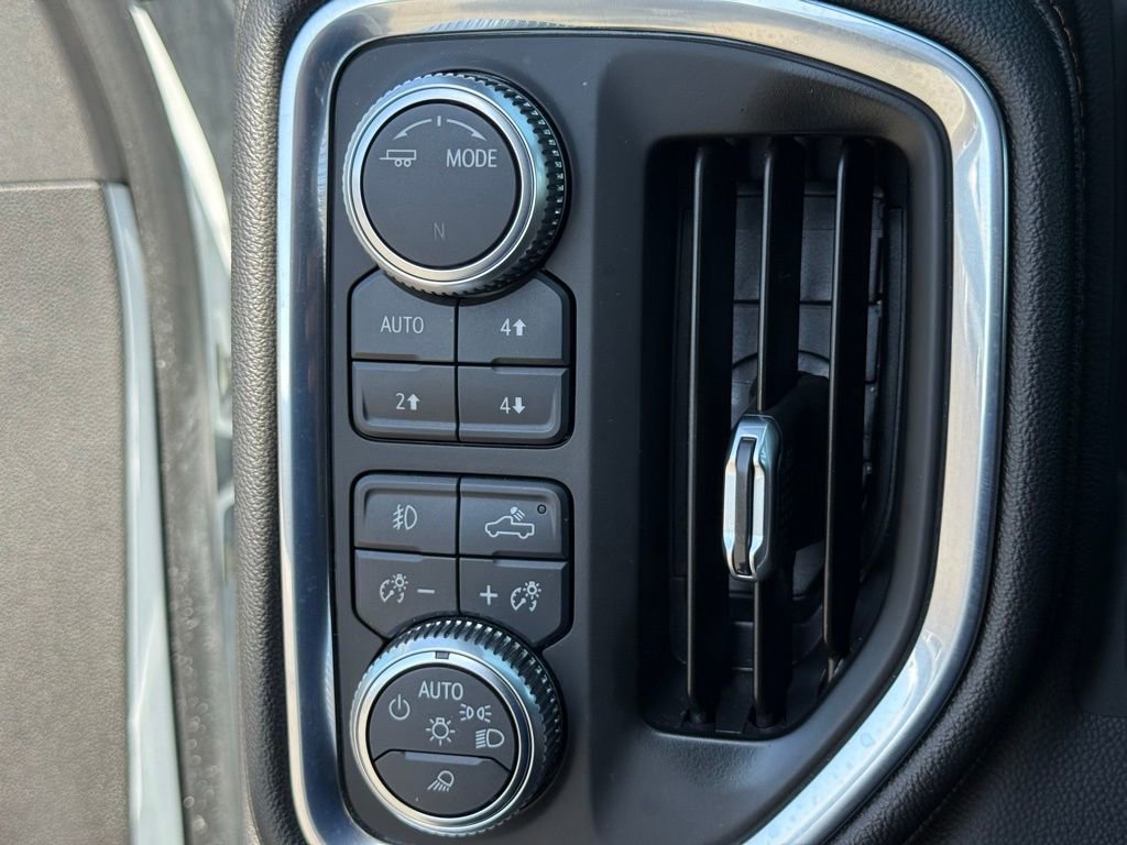 Used 2020 GMC Sierra 1500 AT4 w/ AT4 Premium Package AWD/4WD image 19