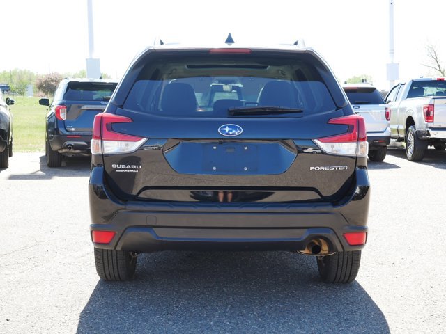 Used 2020 Subaru Forester Premium AWD/4WD image 4