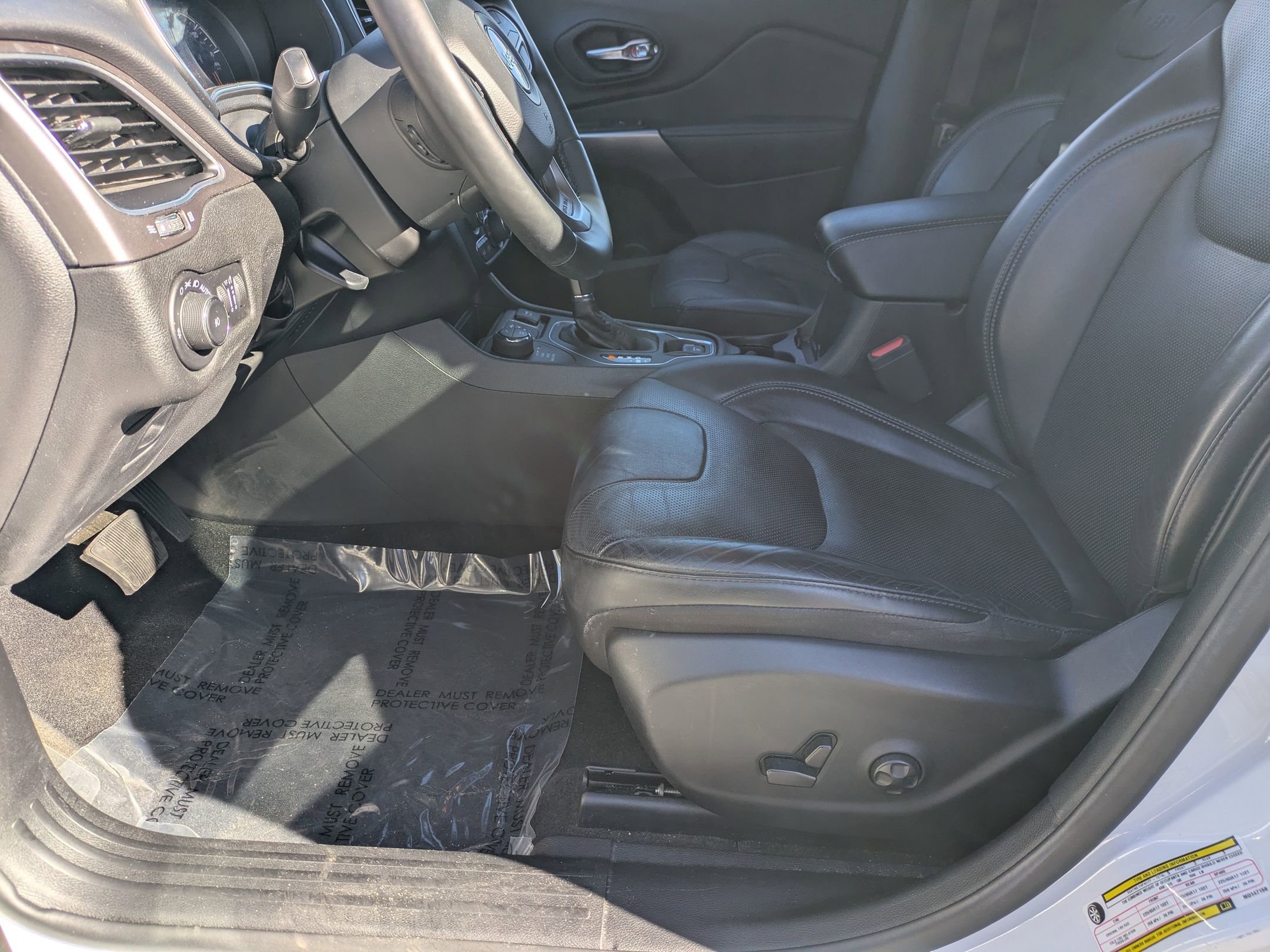 Used 2021 Jeep Cherokee Latitude Lux w/ Trailer Tow Group image 12