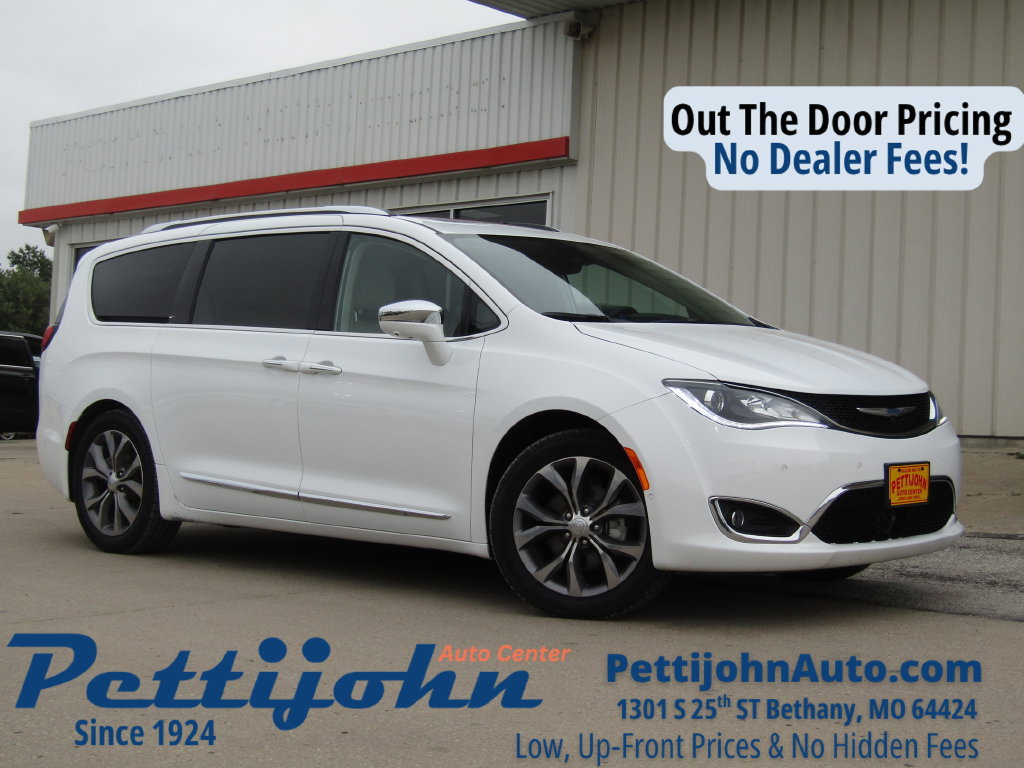 Used 2019 Chrysler Pacifica Limited w/ Tire & Wheel Group