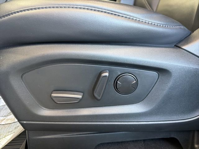 Certified 2023 Ford Explorer XLT w/ Equipment Group 202A image 19