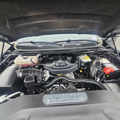 Used 2023 Jeep Grand Wagoneer 4WD w/ Flexible Seating Group image 11