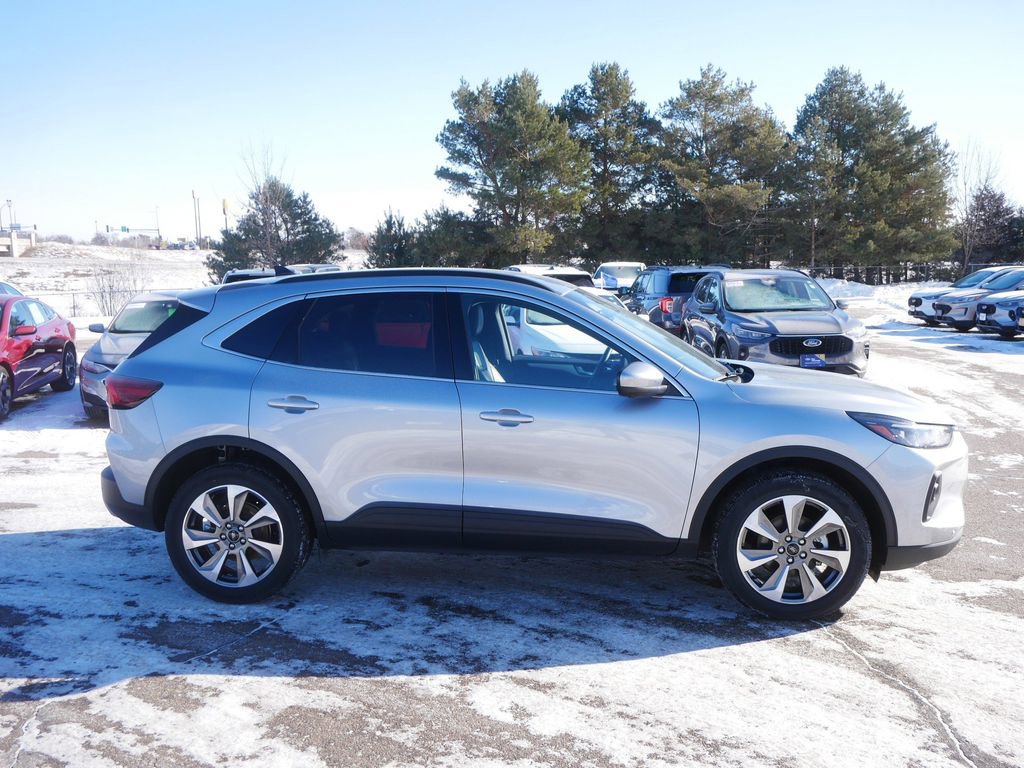 Certified 2024 Ford Escape Platinum image 4