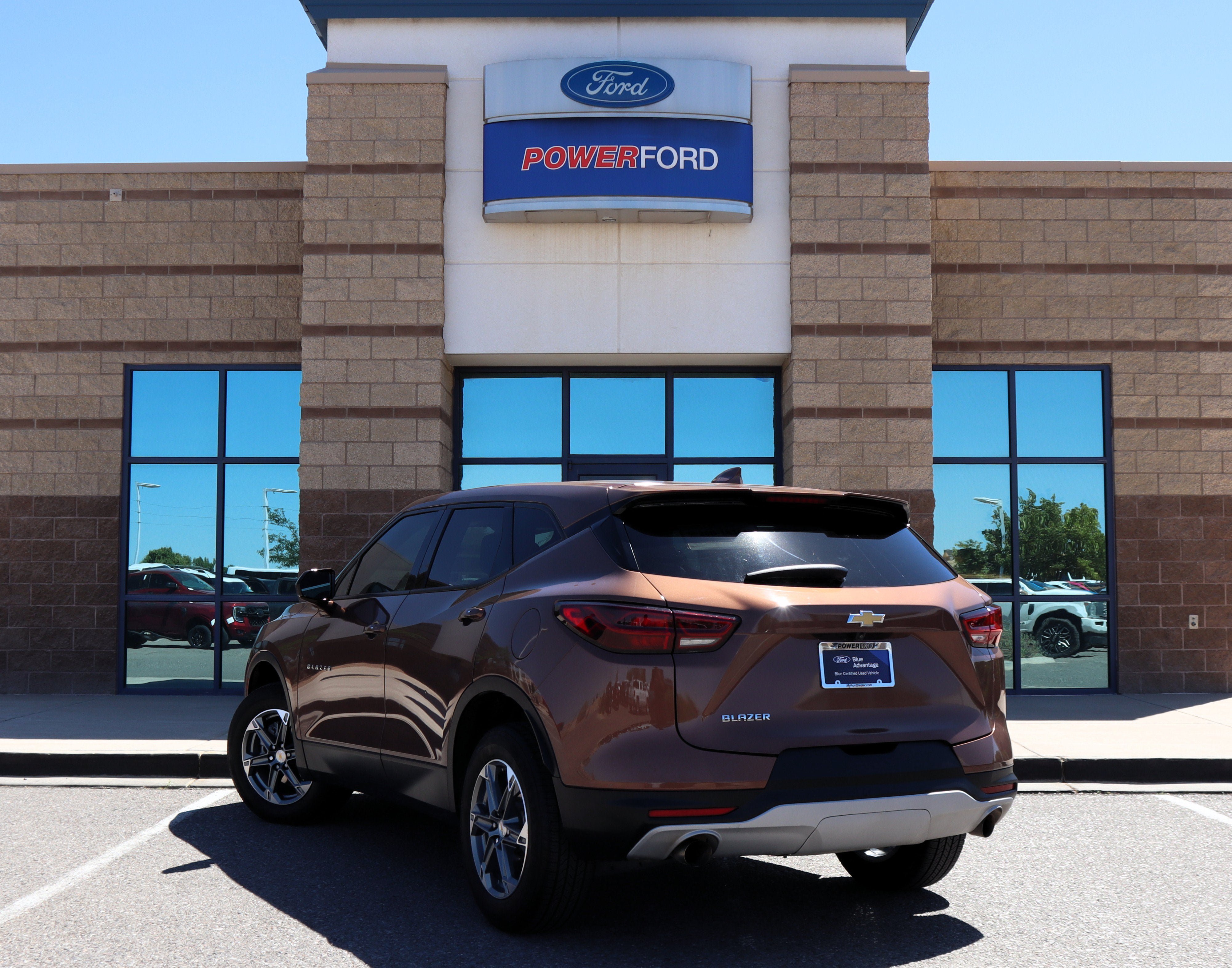 Used 2023 Chevrolet Blazer LT FWD image 8