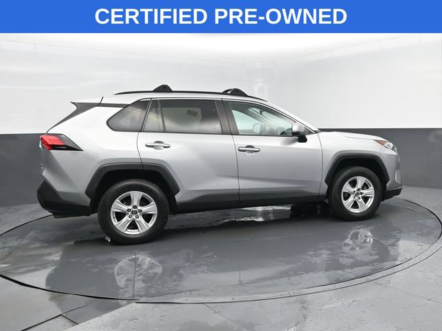 Used 2019 Toyota RAV4 XLE w/ All Weather Liner Package AWD/4WD image 4