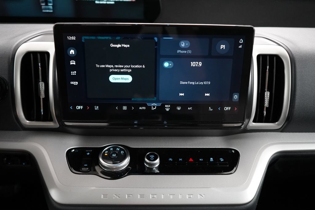 Certified 2025 Ford Expedition Active AWD/4WD image 17