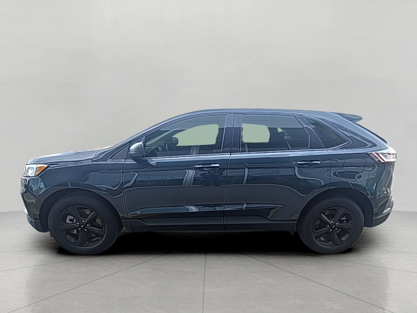 Certified 2023 Ford Edge SE image 11