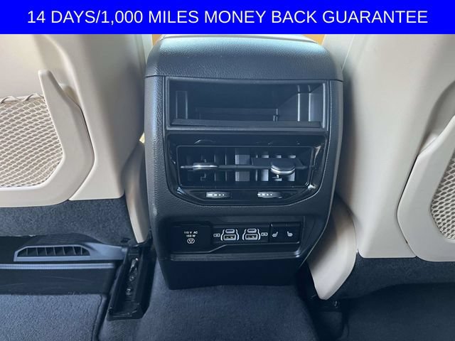 Used 2023 Jeep Grand Cherokee Limited RWD image 8