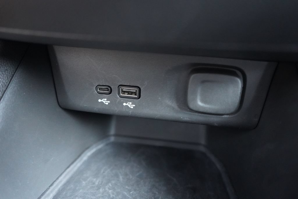 Used 2025 Buick Envista Sport Touring FWD image 35