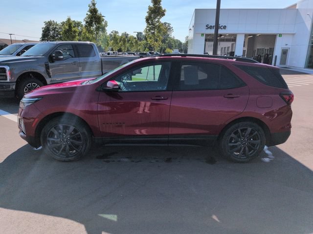 Used 2023 Chevrolet Equinox RS FWD image 2