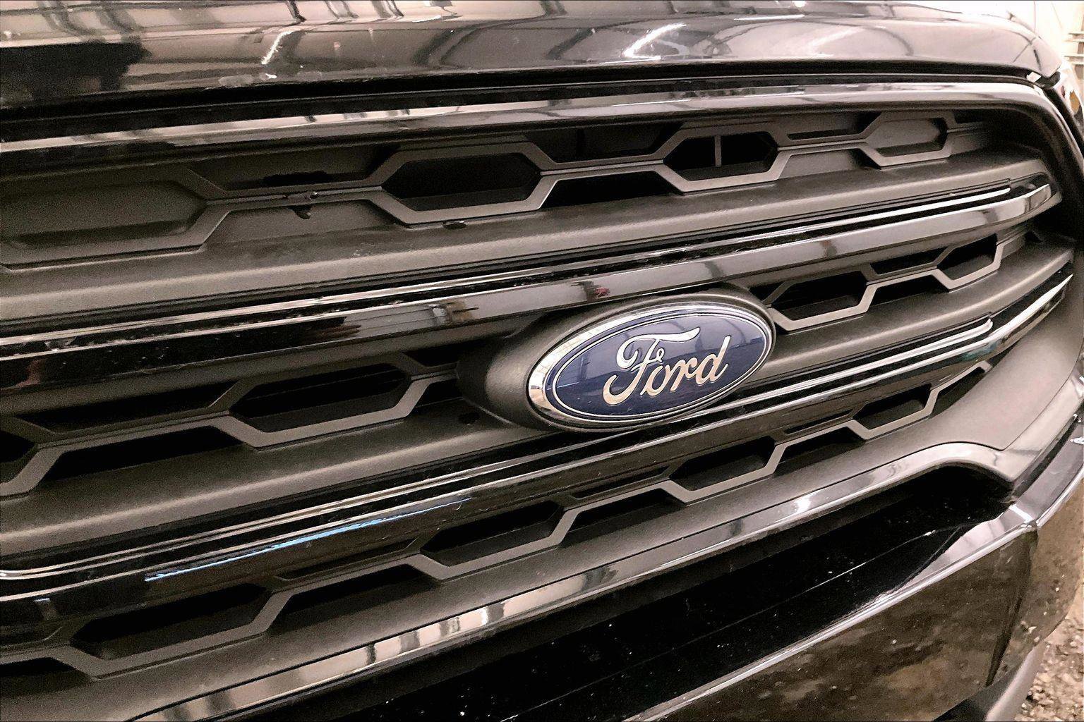 Certified 2020 Ford EcoSport S image 29