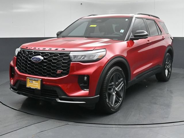 Certified 2025 Ford Explorer ST AWD/4WD image 3