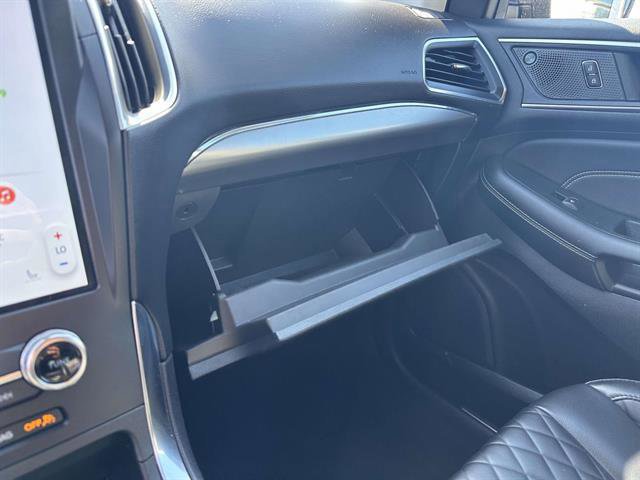 Certified 2024 Ford Edge Titanium image 23