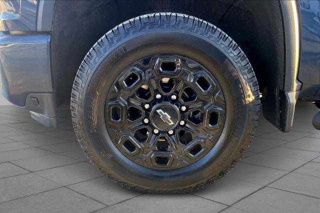 Used 2022 Chevrolet Silverado 3500 LTZ w/ LTZ Plus Package image 10