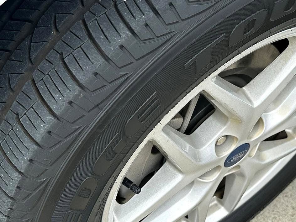 Certified 2022 Ford Edge SEL image 13