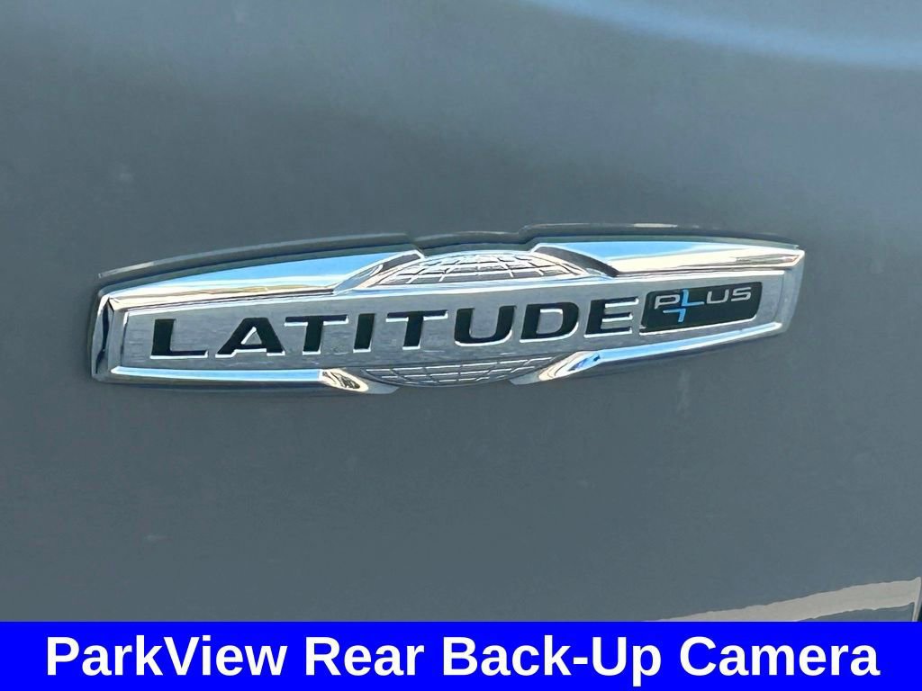 Used 2020 Jeep Cherokee Latitude Plus w/ Comfort/Convenience Group AWD/4WD image 21