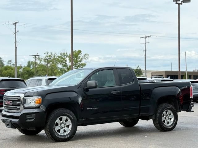 Used 2017 GMC Canyon 4x4 Extended Cab w/ Trailering Package image 27