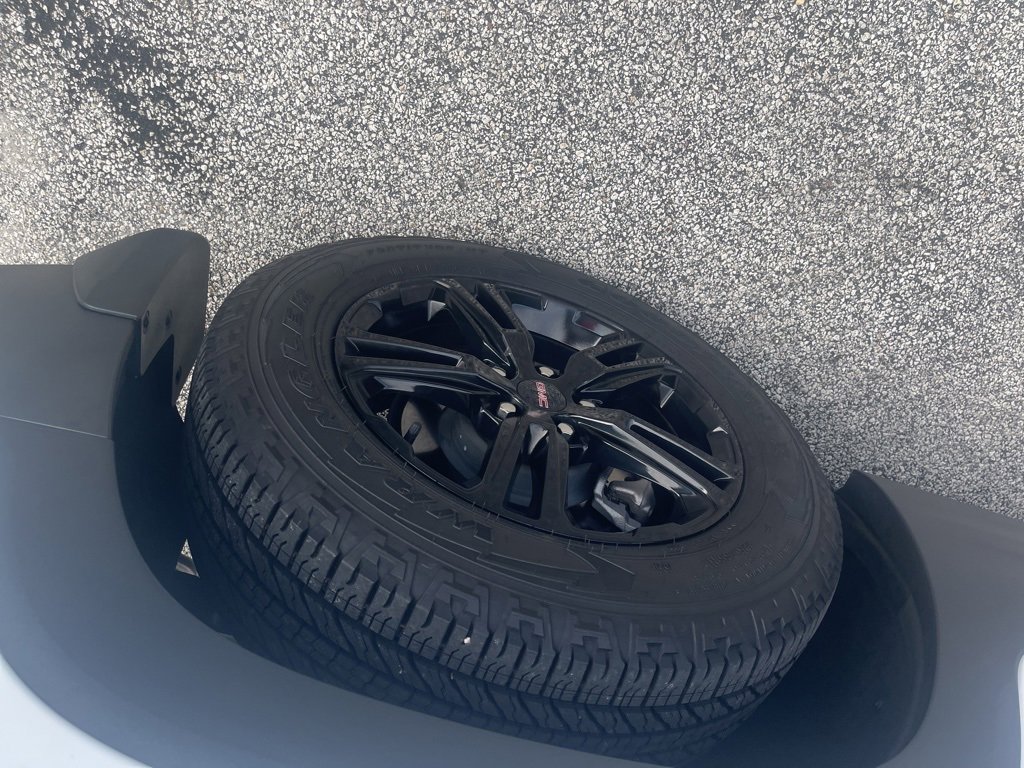 Used 2023 GMC Terrain AT4 w/ Infotainment Package II image 14