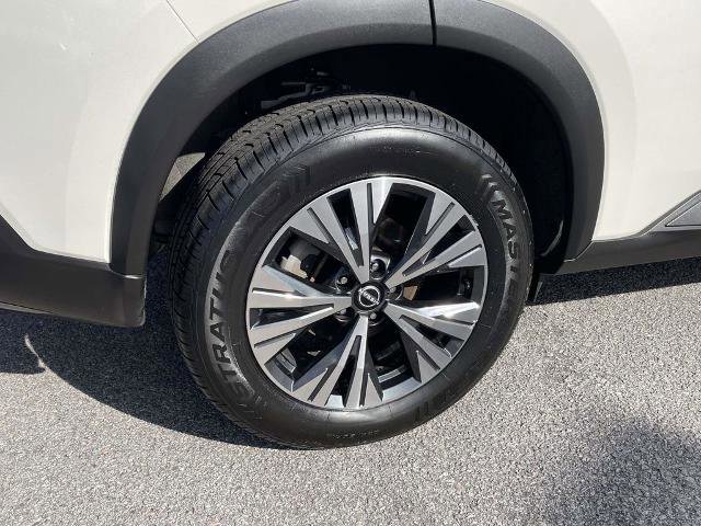 Used 2023 Nissan Rogue SV image 7