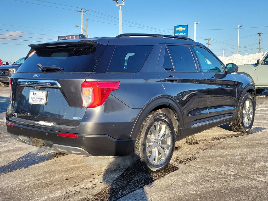 Certified 2020 Ford Explorer XLT w/ Equipment Group 202A image 5