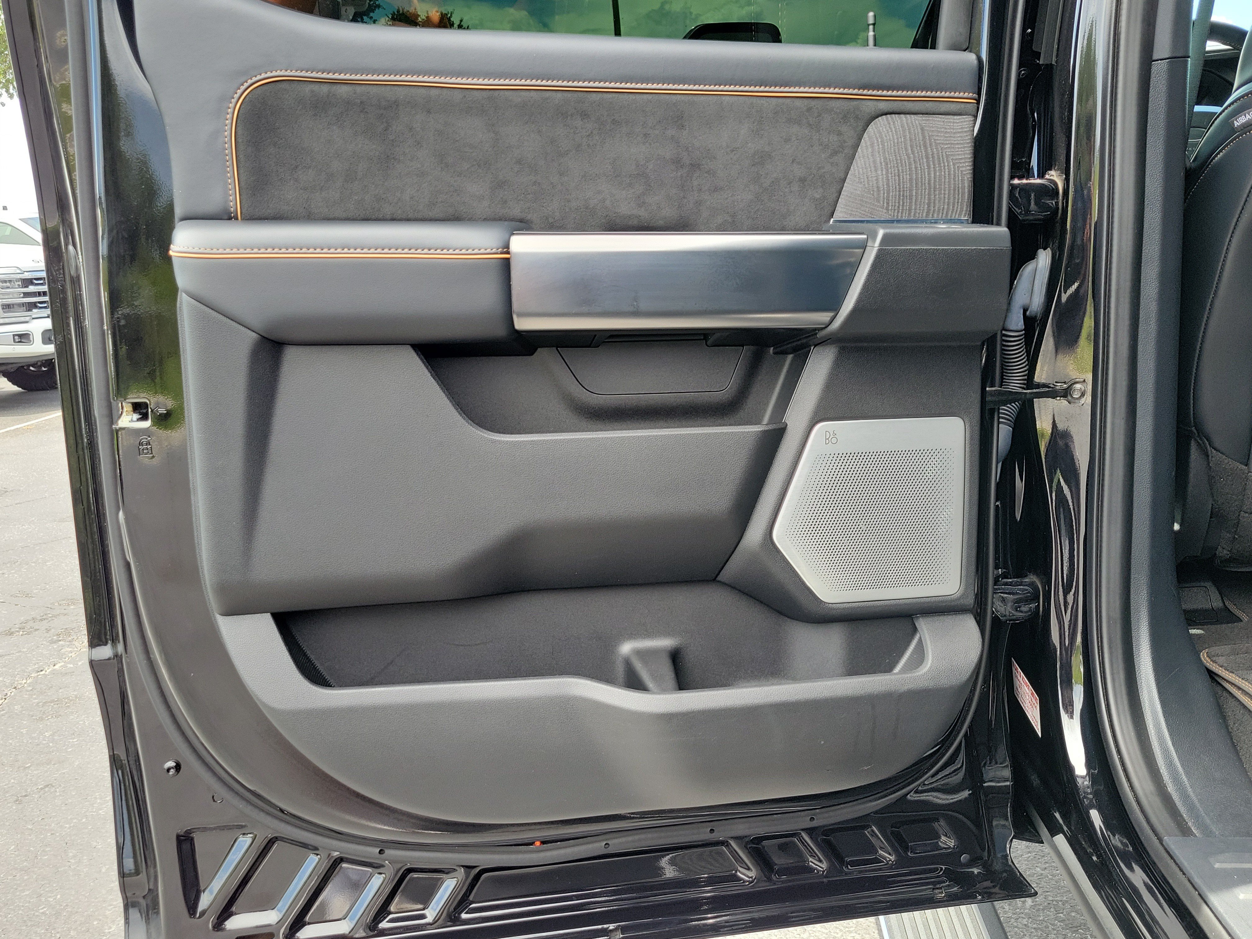 Certified 2024 Ford F250 Platinum AWD/4WD image 10