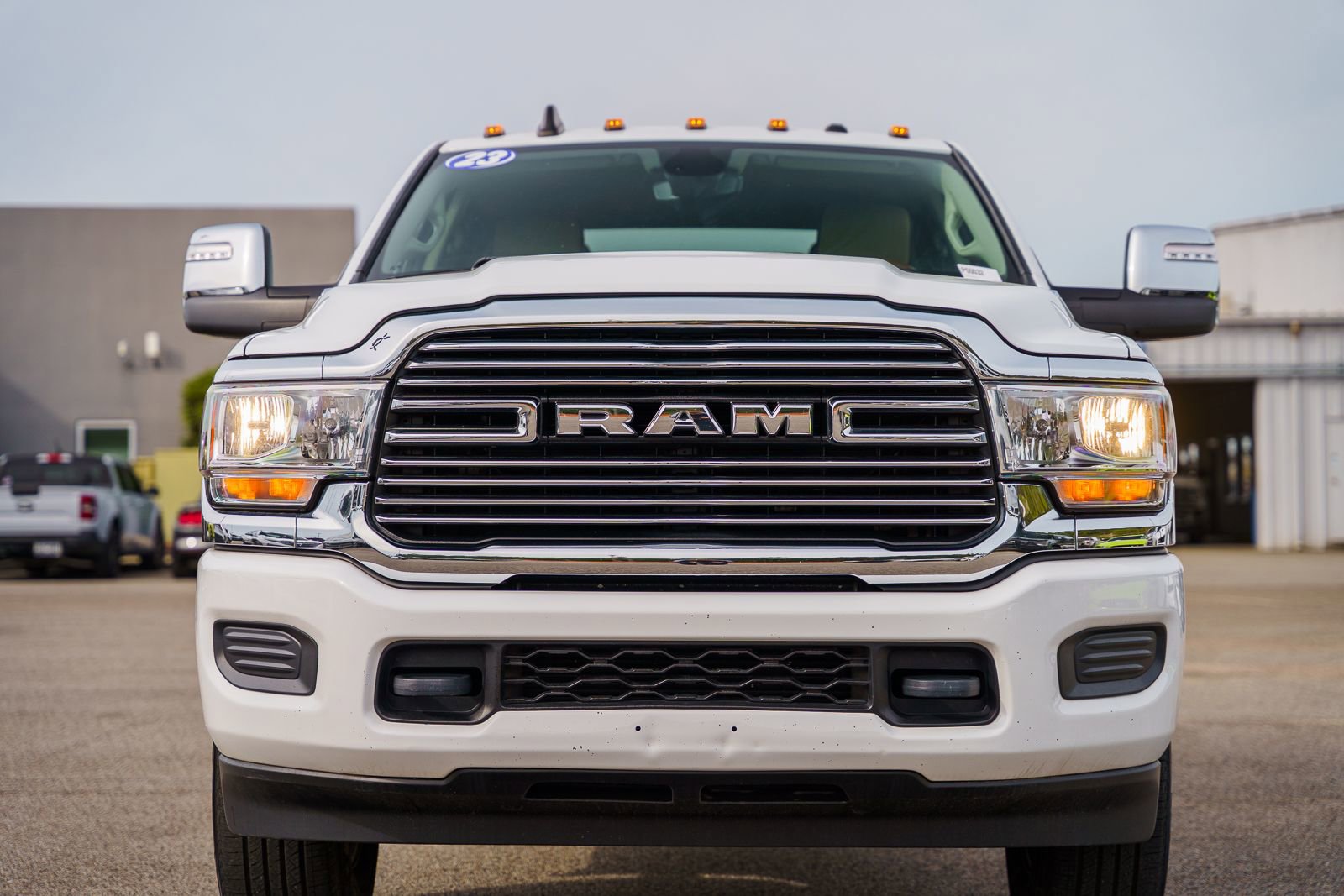Used 2023 RAM 3500 Laramie AWD/4WD image 4